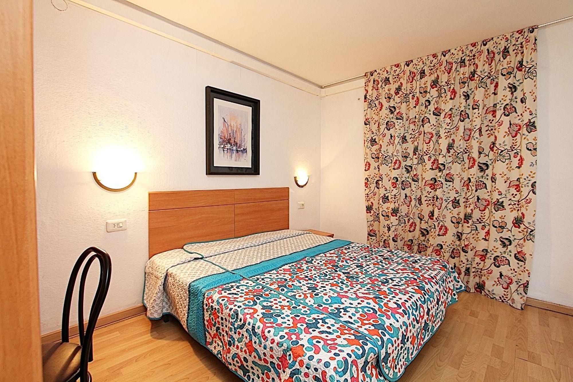 Apartaments Nautic Lloret de Mar Room photo
